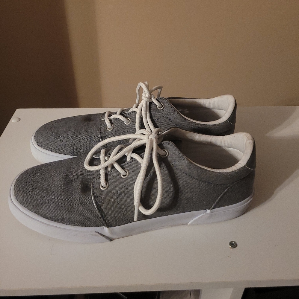 St John's Bay Ballast Sneakers Size 8M Men's Chambray Lace up Sneakers 016-8197